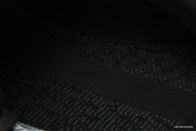 2023) Black (2022 Pirate Adidas Yeezy 350 BB5350 Boost 0823